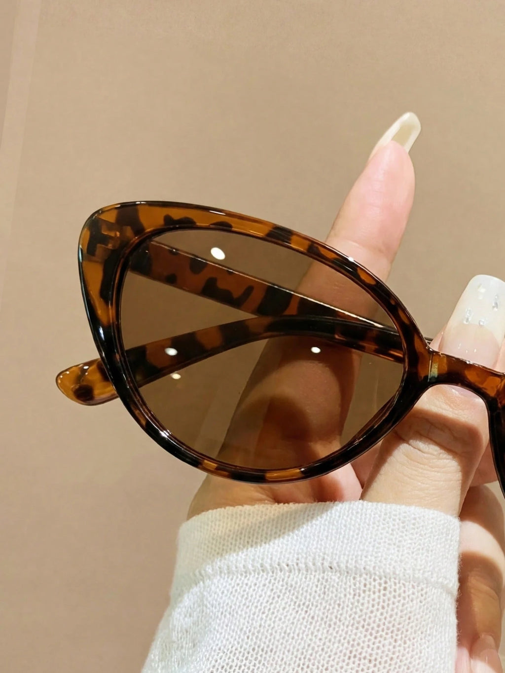 Unisex Leopard Print Cat Eye Fashion Glasses – Bohemian Style Sunglasses for Vacation, Travel & Beach Wear