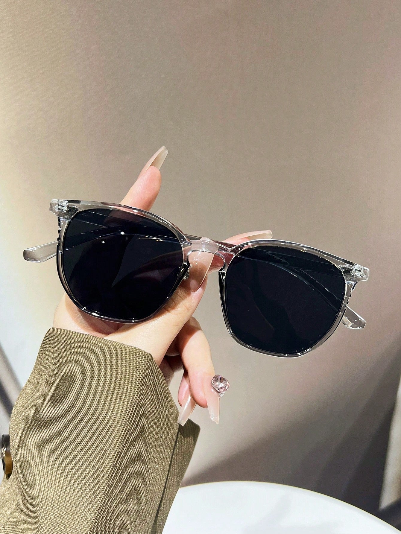 Rice Spike Decor Oversized Round Fashion Glasses for Women – Boho Leopard Print Beach Travel Shades
