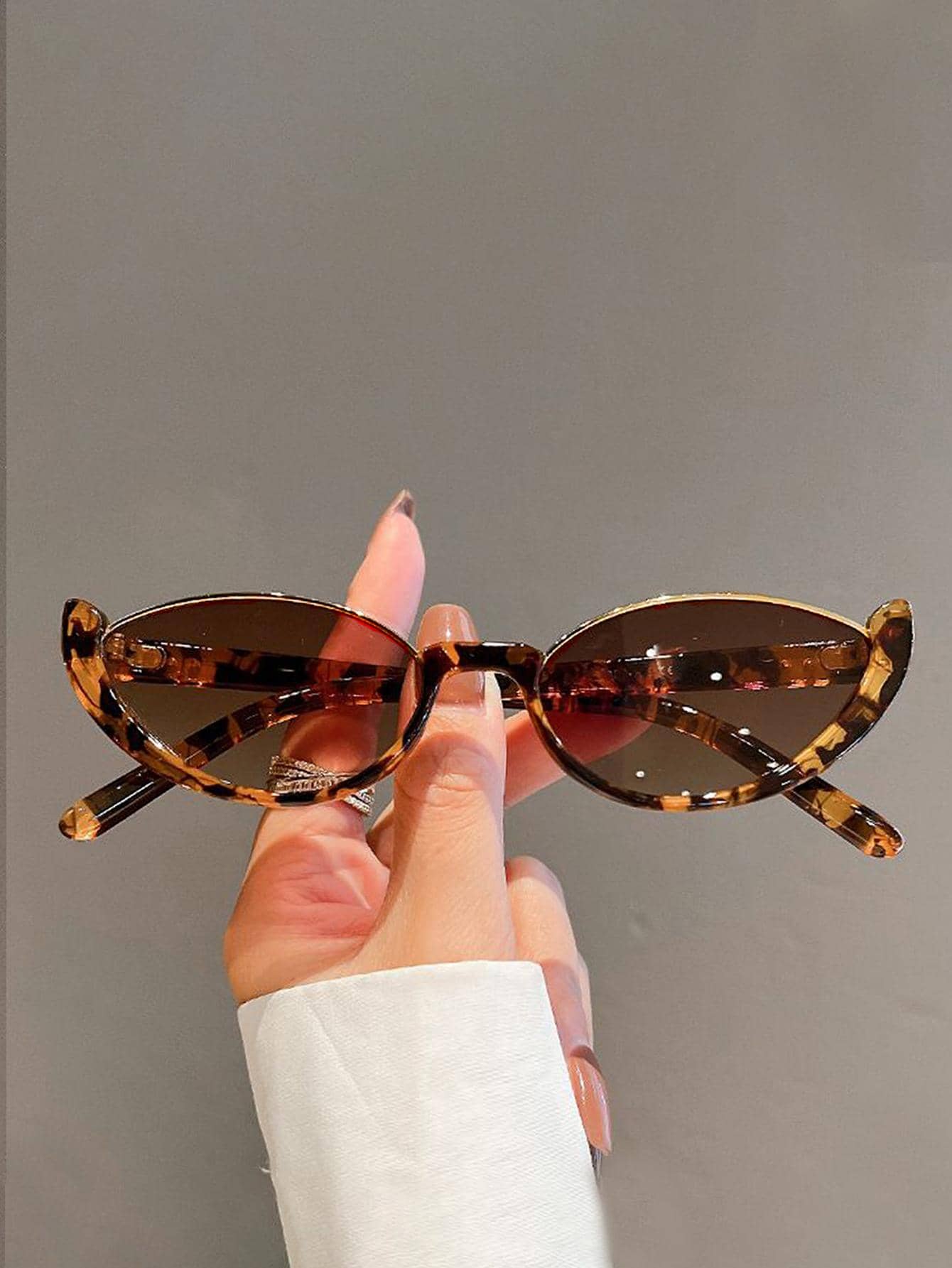 Women's Cat Eye Fashion Glasses – Y2K Retro Street Style Sunglasses for Beach, Travel & Everyday Fashion