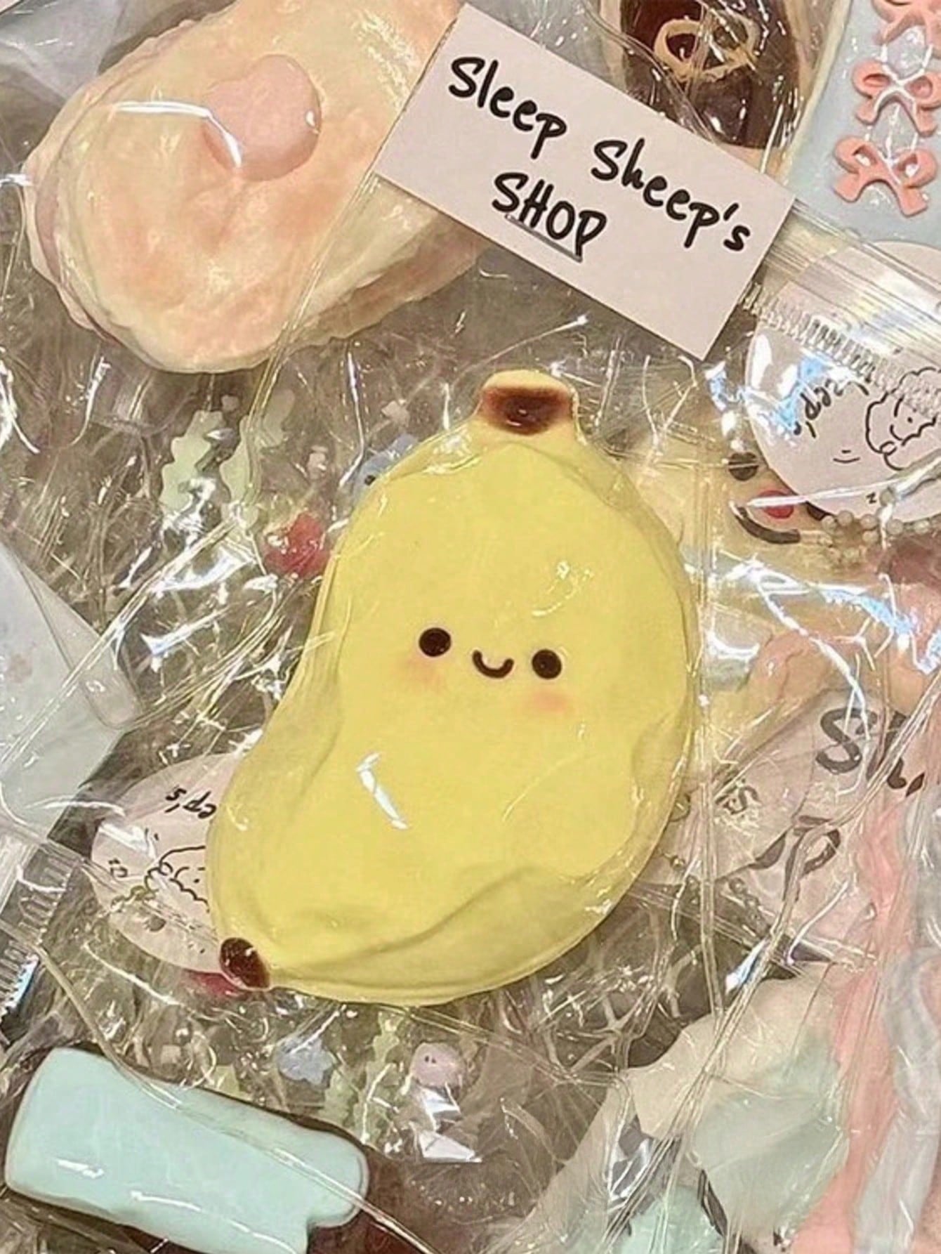 Smile Banana Squishy Toy – Kawaii Slow Rising Stress Relief Fidget Toy