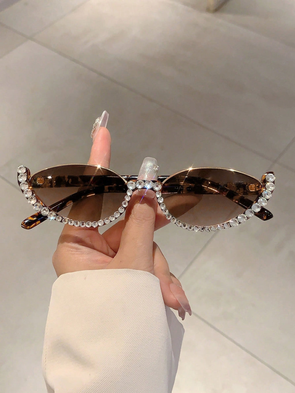 Women's Cat Eye Fashion Glasses – Y2K Retro Street Style Sunglasses for Beach, Travel & Everyday Fashion