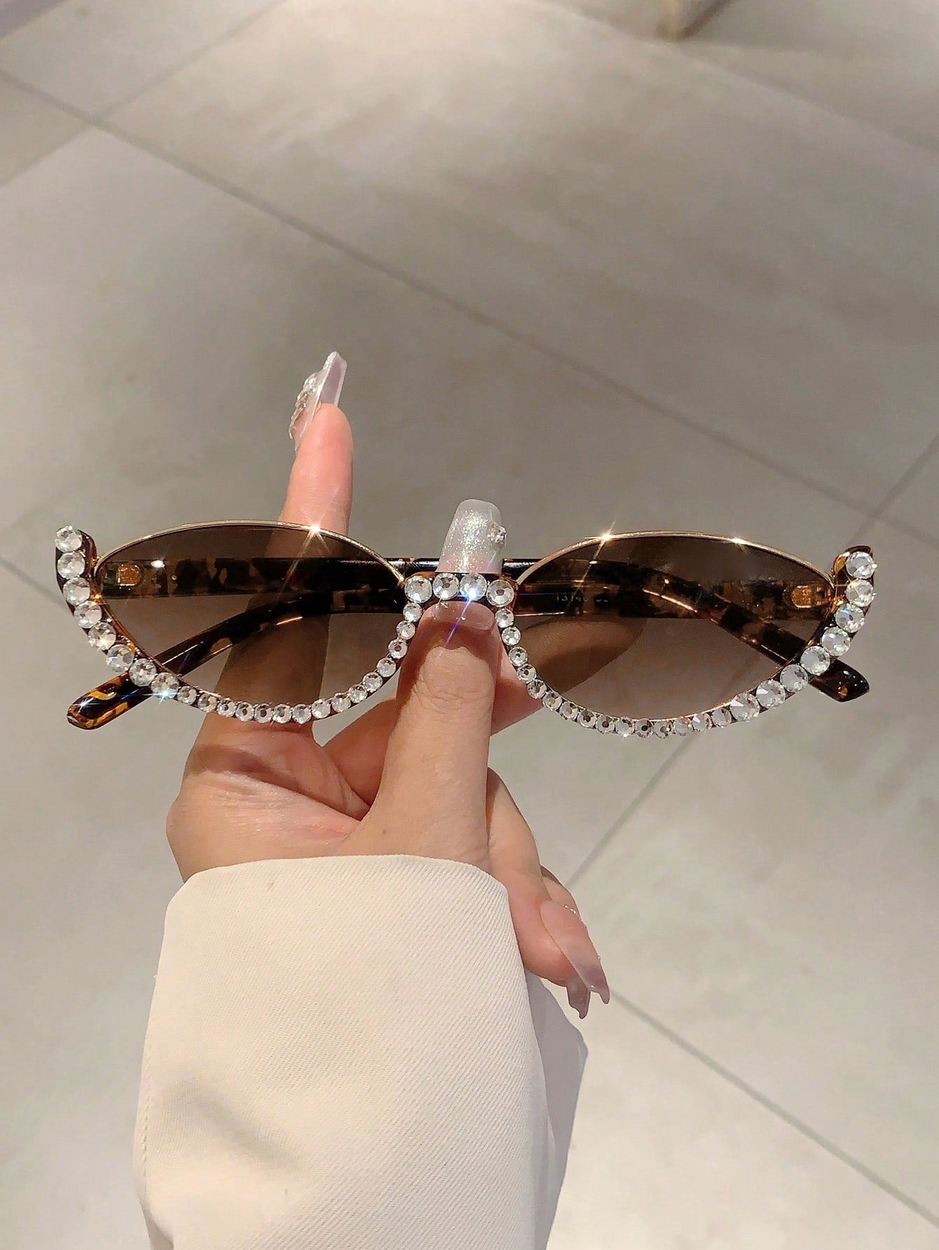 Women's Cat Eye Fashion Glasses – Y2K Retro Street Style Sunglasses for Beach, Travel & Everyday Fashion