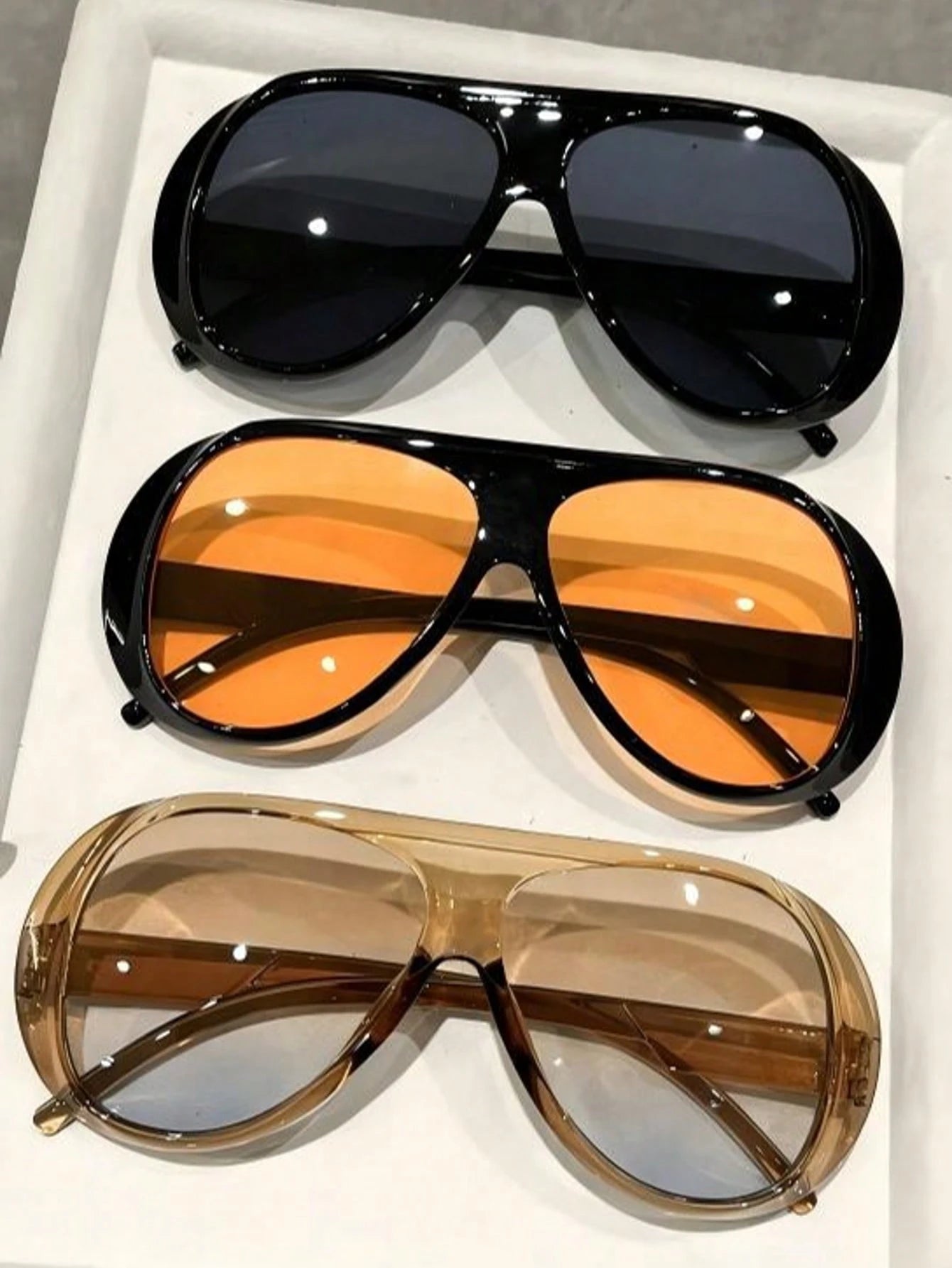 4PCS Oversized Aviator Fashion Glasses Set for Women – Trendy Street Style Eyewear for Travel, Parties & Everyday Outfits