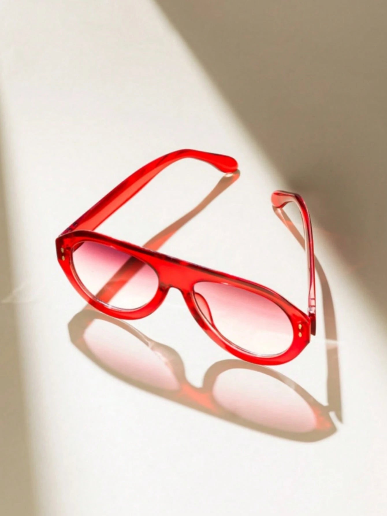 Oversized Y2K Sports Fashion Glasses for Women & Men – Street Style Sunglasses, Retro Festival Eyewear, Beach & Travel Shades